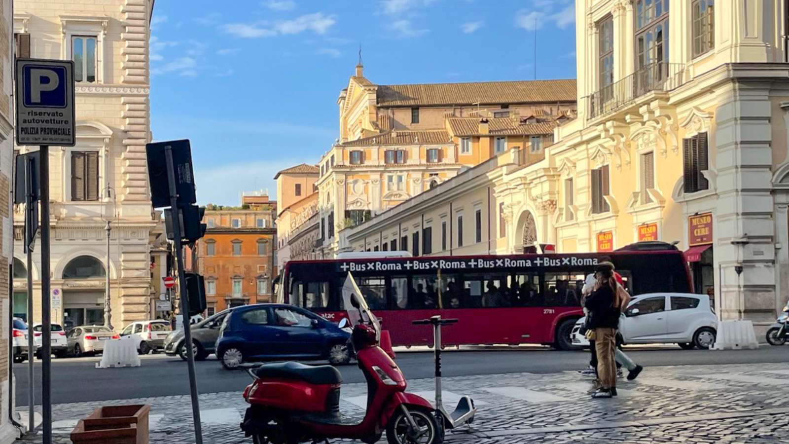 pantheon bus-1